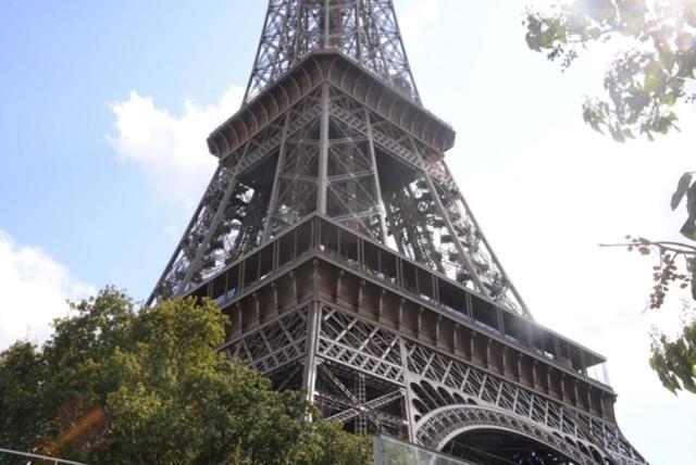 Eiffel Tower Oasis 30m From Eiffel Tower Accommodatie bij particulieren